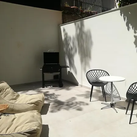 Olympus Apartment *
