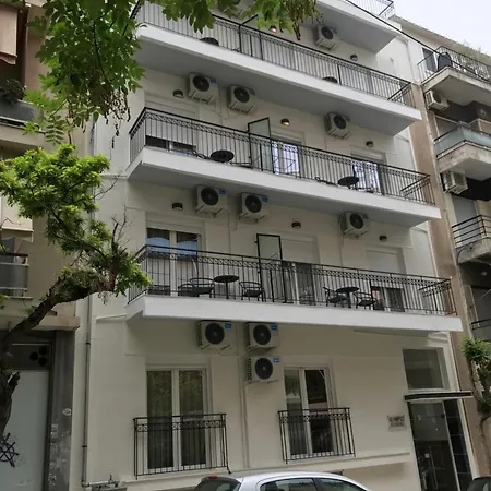 Olympus Apartment *
