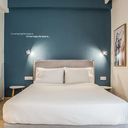 Olympus Apartment